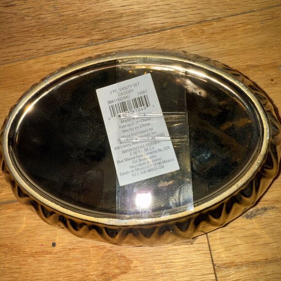 Wild Sage Cassidy 2 Piece Golden Vanity Set - Picture 2 of 2